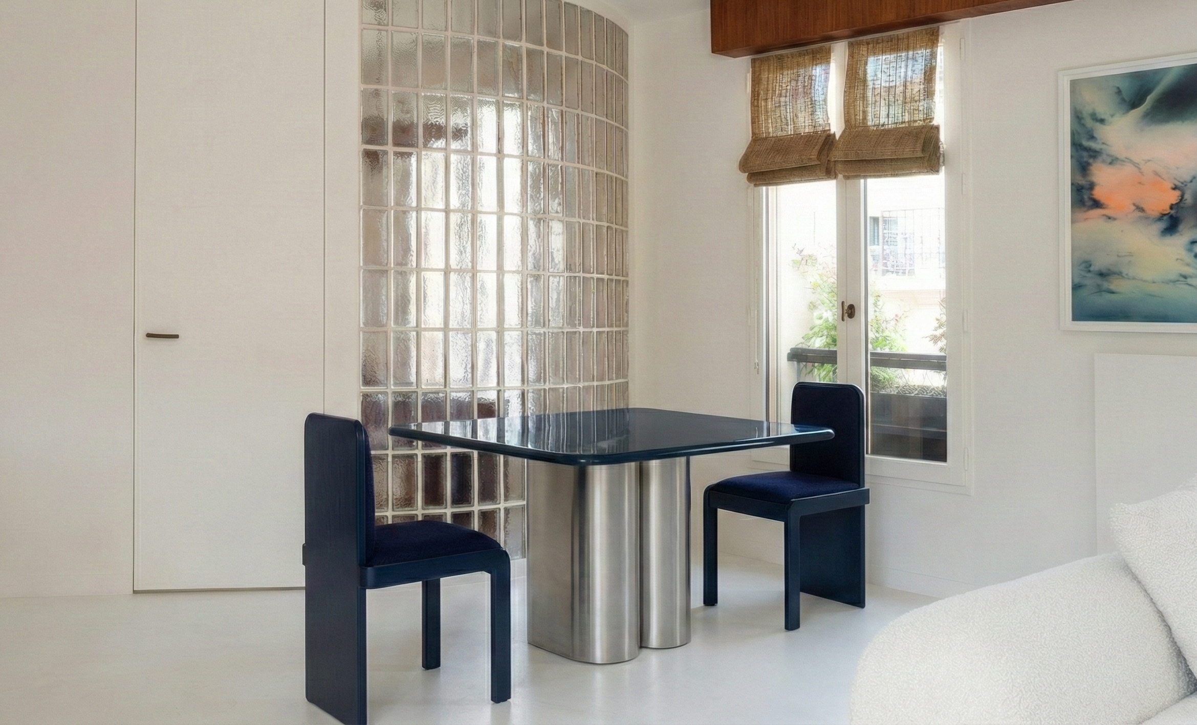 Ambiance chaise TOTEM et table BOLD Square Bleu